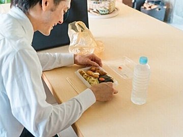 ダイエット中のコンビニ活用術!〜選び方や具体例を管理栄養士が解説~