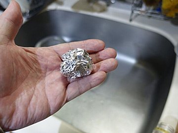 アルミホイルが水まわりの悩みを解決!?掃除のプロも活用している?じつは掃除に使える意外なグッズ5選