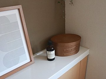 【3COINS】出しっぱなしでOK!収納にもディスプレイにもなるスリコの木製フタつき収納ボックス