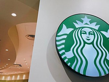 スターバックスのフラペチーノのメニュー【2024年最新】種類別のサイズと量も紹介