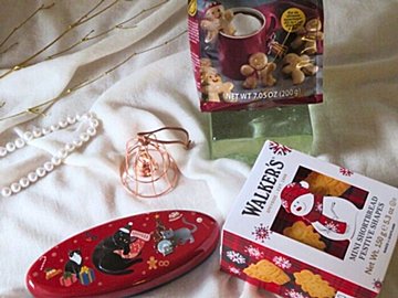 【カルディ】かわいくて推せる!ムードたっぷりクリスマス菓子