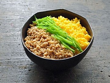 丼弁当の簡単人気レシピ25選!朝の短い時間で活躍!