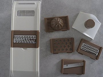 【ダイソー】1セットで5WAY使える!便利なスライサー