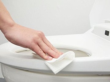 トイレ掃除を時短でラクに!100均で見つけた「便利アイテム2つ」