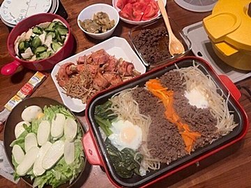 【時短レシピ】いつもの料理がワンランクアップ!ホットプレートを使えば時短簡単におもてなし!
