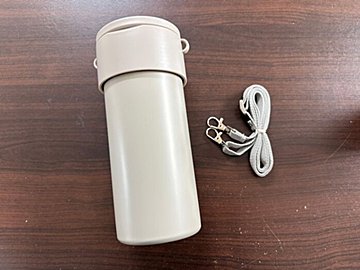 「水筒より便利」スリコのペットボトルクーラーが便利すぎて手放せない!売り切れる前にゲットして【3COINS】