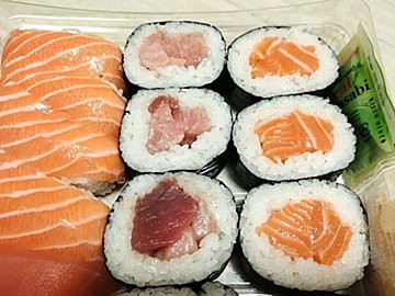 おいしいけど量が多すぎる…そんなかたにおすすめ!ちょうどいいボリュームの【コストコ】のお寿司2選!