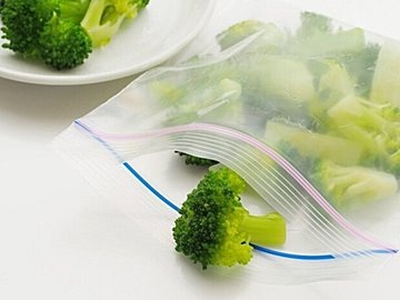 【管理栄養士解説】冷凍保存に向かない身近なNG食品とは?「冷凍保存」で食材の消費・賞味期限が延びるワケを解説