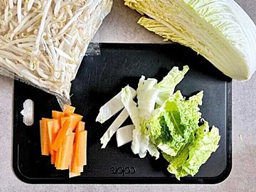 「野菜が高すぎてピンチ!」だからこそあえて「まるごと1個買い」でモヤっと時短!