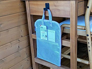 【ダイソー】100均で買えるの!? “片付けのプロ推奨”子どもの整理整頓スキルを磨く「連絡袋」