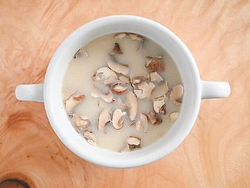 【カルディ】レストランの味を手軽に♪マッシュルームのクリームスープが控えめに言って最高!&絶品アレンジレシピ2選