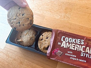 【業務スーパー】海外気分のおやつタイム!日本のクッキーとは一味違うアメリカンクッキーに思わずハマっちゃう!?