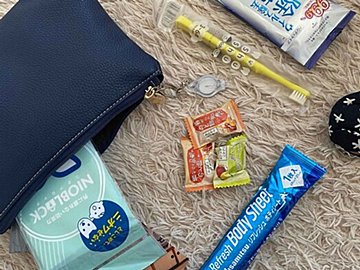 安心をいつも一緒に。おでかけ防災ポーチに入れておきたい10のアイテム
