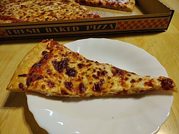 【コストコ】値上げしたけど…やっぱりフードコートのピザは安すぎない?