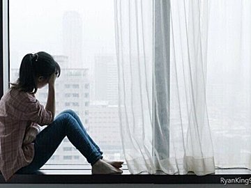 自己肯定感がもっと下がっちゃう!?主婦が「わたしはダメ」と落ち込んだらやってはいけないこと