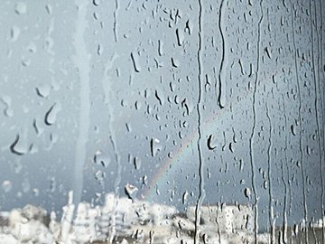 梅雨の晴れ間の紫外線はなぜ要注意?梅雨だからこそ油断できないワケを気象予報士が解説
