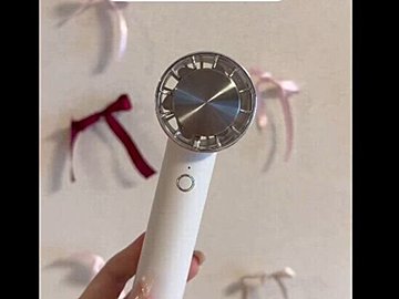 棚から即消えた!?【3COINS】「争奪戦になる前に急いで」「小さいからこそ便利」バズってる4選