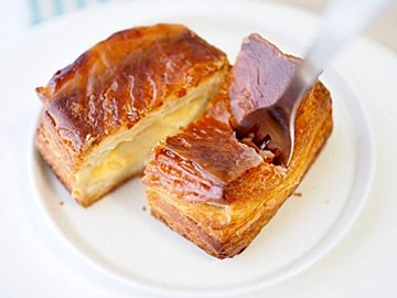 【シャトレーゼ】まるでスイーツのようなデニッシュとは?手土産にもおすすめの新作焼きたて菓子