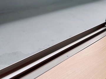 【ダイソー】見つけたらすぐ買って!サッシがたったの3分でキレイになるアイテム