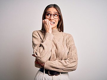 40代が着るときは要注意…!オバさんに見えてしまうNGアイテム3選