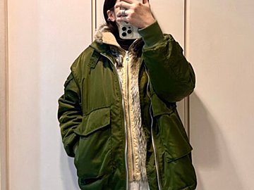 無意識にやっている!?40代のカラーアイテム「おば見えコーデ」を回避する方法