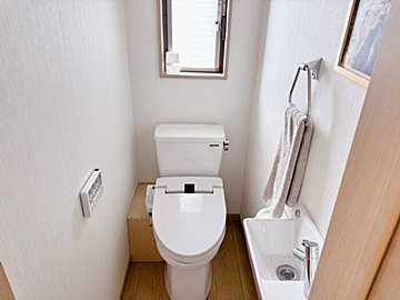 洗剤不要で臭いトイレのニオイがスッキリ消える!一家に一つもっておくべき神商品