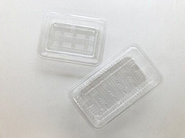 イチゴのトレイはそのまま捨てないで!じつはまだ活用できるんです!