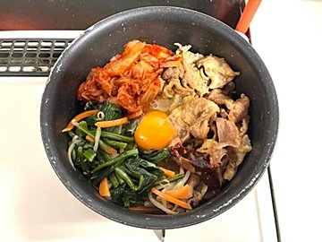 まるでお店の味!冷蔵庫の残り物で作る「石焼き風ビビンバ」が最高すぎた