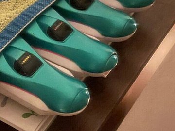 4歳息子、寝るのは「新幹線がねんねしてから」!?「寝かしつけかた教えて」と困り果てたママに多くのアイデア集まる