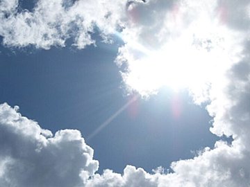 曇りや雨でも要注意!今すぐしないと後悔する紫外線対策を気象予報士が解説