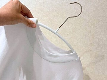 「ハンガーが時短グッズ!?」めんどうな家事が減るミニマリスト的衣類収納法