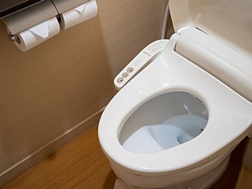 掃除しているはずなのにトイレが臭ってしまう人が見落としているポイントとは?