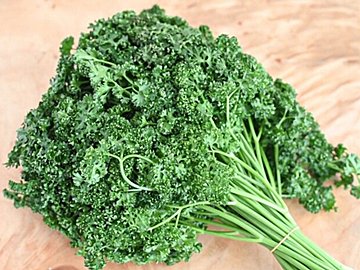 【旬食材】健康にも美容にも効果が期待できる「パセリ」をもっと食べよう!保存方法&おすすめレシピ2選