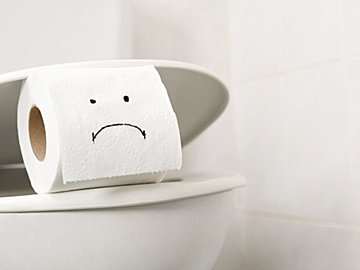 黒い便が出たら要注意…!?危険な「便の色」と毎日のセルフチェックが重要な理由とは