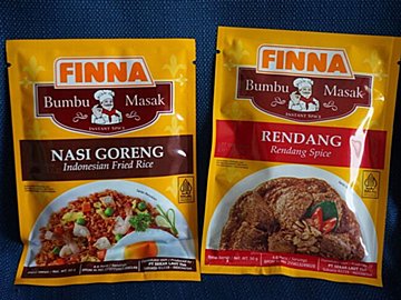 【業務スーパー】元在住者おすすめ!インドネシアのレトルト調味料「FINNA」のナシゴレンとルンダンをご紹介いたします。
