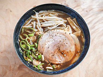 【業務スーパー】ラーメン好きは見逃せない!乾麺だから大容量でも無理なく使える!&おすすめレシピ2選