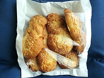 1つ166円!【コストコ】チーズの風味たっぷりな「チーズツイスト」が朝食やおやつにぴったり!