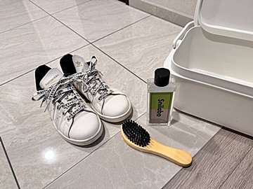 【楽天】水洗い不要!汚れが面白いほど落ちてくれるスニーカークリーナー