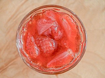 【旬食材】いちごで食卓に華をプラス♪超簡単で見た目はおしゃれ!いちごレシピ3選