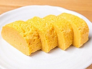 一度食べたら普通の卵焼きに戻れなくなるかも!?入れるとやみつきになる食材とは?