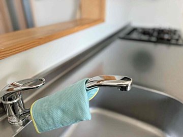 元住宅設備メーカー勤務が指摘!意外と知らない「キッチン掃除」でやってはいけないNG掃除3選