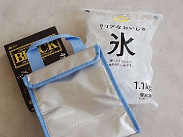 770円でも買いたい【3COINS】夏の新定番!こういうの欲しかった「画期的クーラーボックス」爆誕