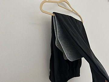 【無印良品】くり返し使えるのがうれしい!ジメジメする時期におすすめの“吊るすだけ”でOKな除湿シートはクローゼットの必需品になるかも