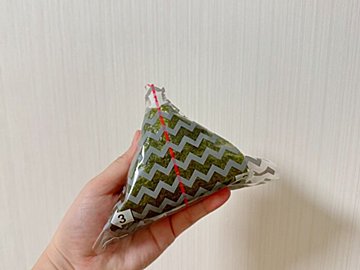 飛ぶように売れてる【セリア】「もうコンビニで買わなくていい!」超優秀人気グッズ3選