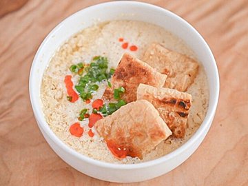 【業務スーパー】韓国の味わいを手軽に楽しめる「貝だしの素」をチェックして&副菜・汁物・主食レシピ付き