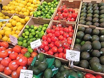 「日差し怖すぎる…」シミ予防はビタミンCだけじゃ足りない!?プロおすすめ・スーパーで買えるシミ予防食材