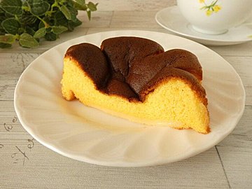 【ファミマ】ふわとろ食感にほっぺたが落ちる！「ふわなまかすてらケーキ」は幸せ気分のご褒美スイーツ