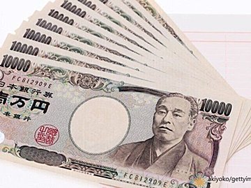 【高校生がいる家庭】子ども費を優先し、食費・日用品費を制して年220万円貯蓄