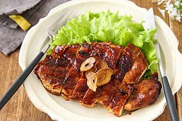 漬けて焼くだけ ジューシーな鶏もも肉レシピ3選 サンキュ