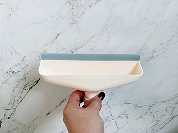 【ダイソー】見つけたらすぐ買って！結露が気になる時期に大活躍の超優秀アイテム